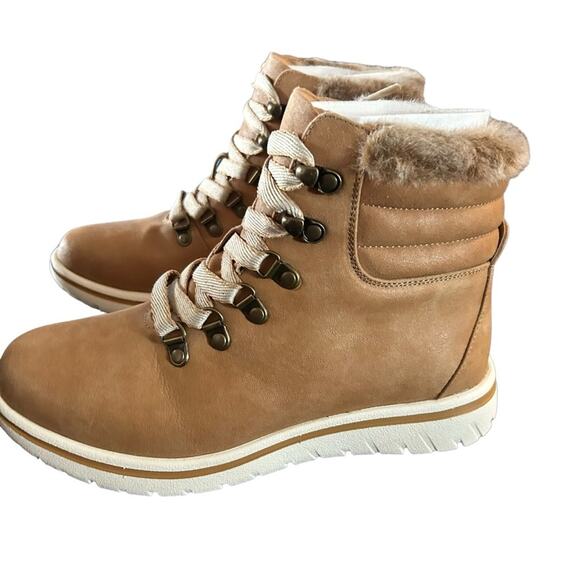 Cliffs by White Mountain Hallet Hiking Boot Bootie NEW Size 8 Wheat Tan Fur Trim - Picture 1 of 11